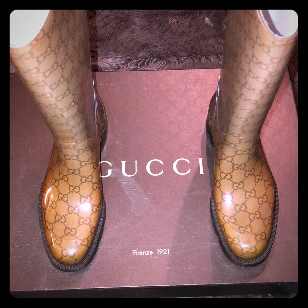 Gucci rain boots